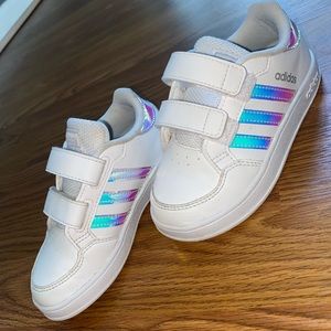 Grand Court Sneakers in White/GreyMtl